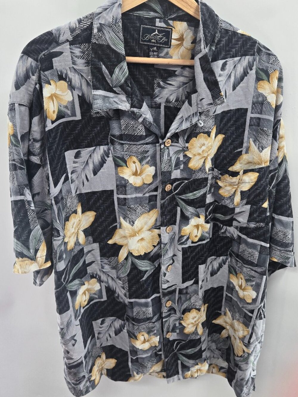 Bermuda Bay Men's Black Short Sleeved Hawaiian Camp 100% Silk Shirt Size XXL